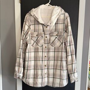 Women's Plaid Sherpa-Lined Hooded Shacket - Cream/Pink/Gray
